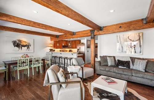 Snowmass Village Apartment | MY MOUNTAIN SHACK-Upscale Condo- Walk to Lifts-Mountain VIEW