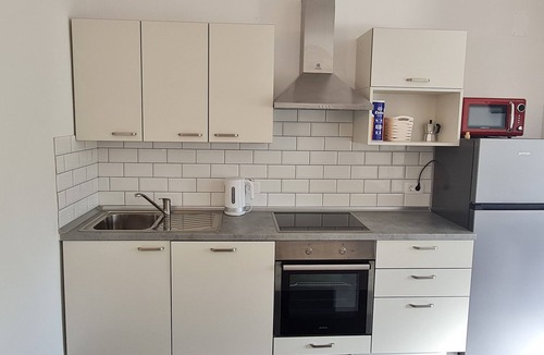 Bodesce Apartment | New and fully equipped air-conditioned modern studio in green SLO ID 100070