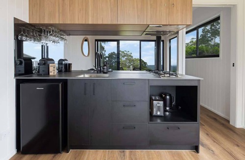 Ninderry House | New Luxe Villa - Coastal Views - 30 min to Noosa