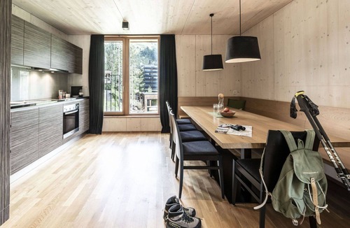 Großdorf House | Nice apartment in villa for 4 people with pool, WIFI, TV, balcony and panoramic view