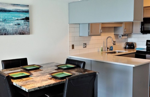 Ocean Drive Condo | OCEAN BLISS! Beautiful oceanfront condo with large balcony and amazing views!