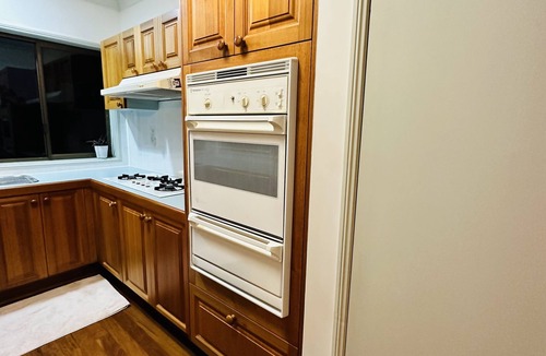 Little Mountain House | Ocean View, the Centre of Caloundra 5 min Drive to all the Beaches