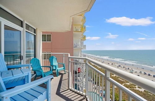 Crescent Beach Condo | Oceanfront Condo with Lazy River
