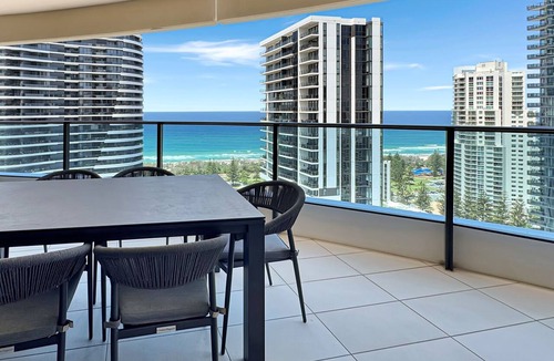 Broadbeach Apartment | Oceanview Luxury Escape Oracle Tower 2 Level 24