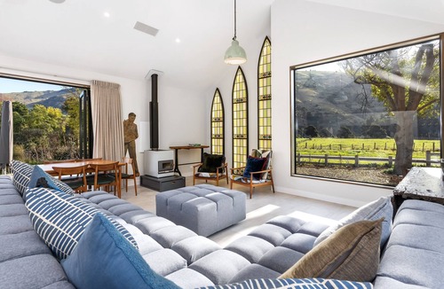 Okains Bay House | Okains Bay award winning Luxury Escape - Relax and Rejuvenate!