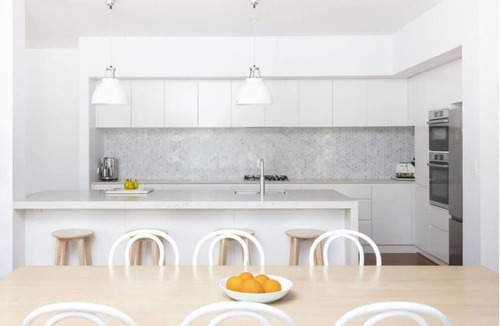Kingscliff House | On Northpoint | Heated Pool | Opposite Salt Beach | Walk to Salt Village
