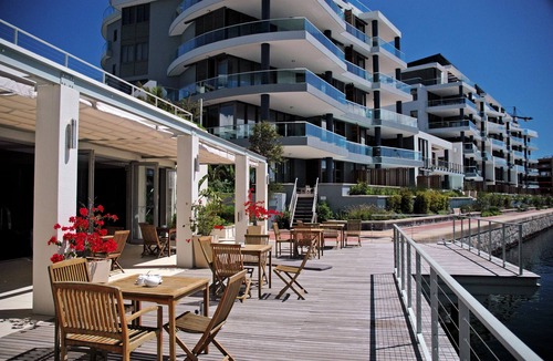 Victoria and Alfred Waterfront Apartment | One Bedroom Apartment - fully equipped Waterfront based, V&a Marina Residential