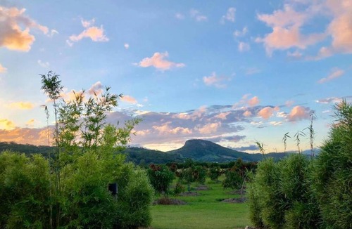 Valdora House | Orchard Cottage - modern Australian Sunshine Coast holiday cottage on organic farm nr beach