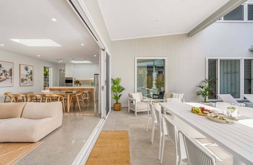 Skennars Head House | Palm Cove Skennars - Beautifully designed coastal retreat