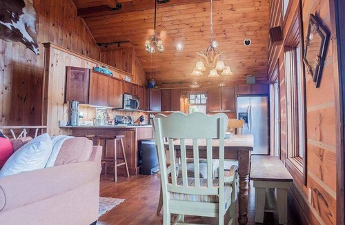 Sugar Grove House | Panoramic Mountain View Escape: Luxe Jacuzzi Suite & Hot Tub. 15 Min to Boone