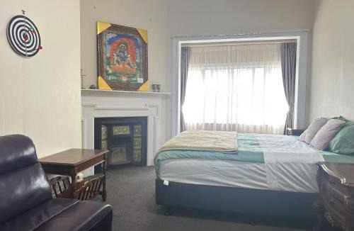 Parnell House | Parnell City Haven Same Price for 1 to 6 Guests Villa with Full Kitchen