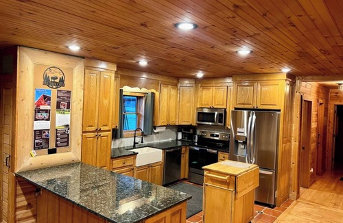 Wiley Cabin | Peaceful Cabin on 6 acres, early check-in, late check-out. 3 master bedrooms