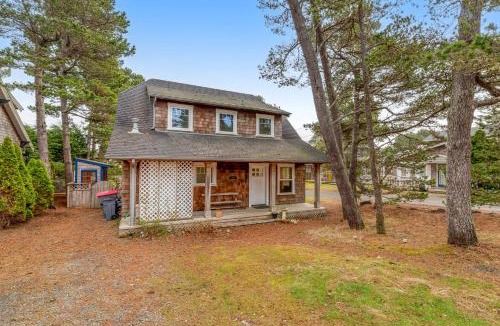 Gearhart House | Peaceful Cottage