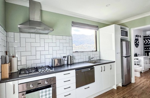 Speargrass Flat Apartment | Peaceful Rural Retreat at the Base of Coronet Peak and linking to QT trails!