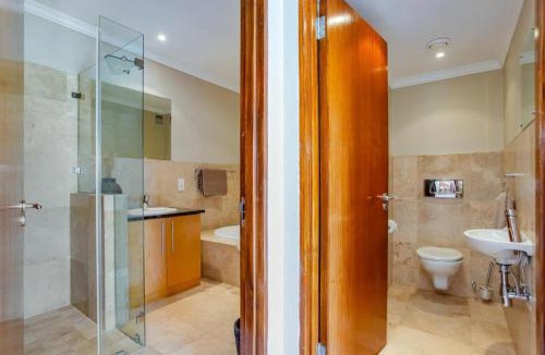 Simondium Apartment | Pearl Valley Luxury Resort Land Cove 4C