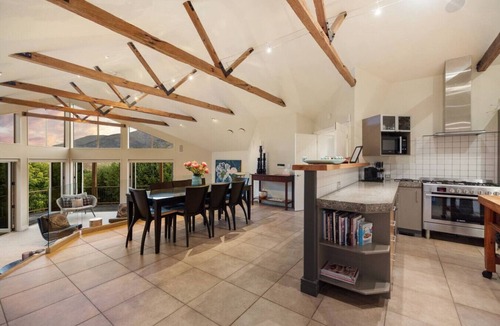 Lower Shotover Villa | Pinnacle Villa by MajorDomo - Retreat with Hot Tub