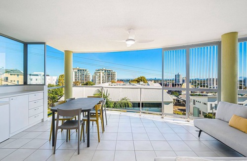 Caloundra Apartment | Pinnacles unit 23 Caloundra QLD