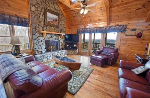Ridges Over the Lake House | Point of View-Amazing Views-Hot Tub- Pool Table-Wifi-Firepit-Gas Fireplace