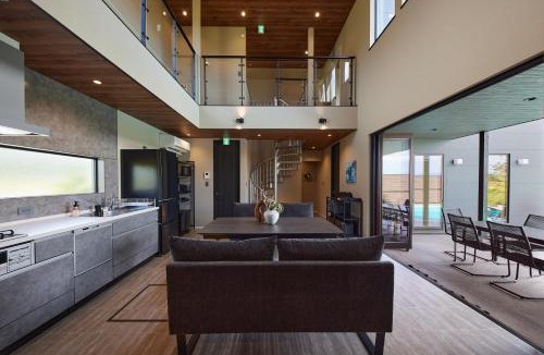 Shiga Prefecture House | POOL VILLA 莉-rei-