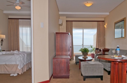 Quigney Beach Hotel | Premier Hotel Regent