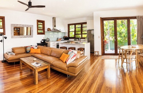 Byron Bay Villa | Private 2 bedroom pool villa, walk to the beach and centre of Byron