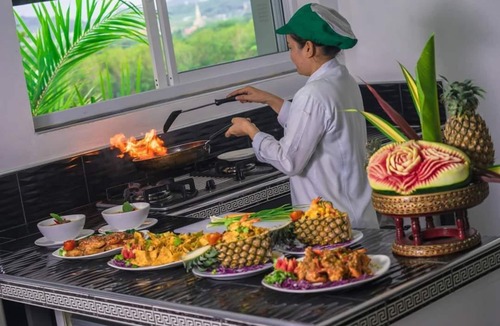 Chalong Villa | Private Pool Villa for your family and friends/Private Chef available