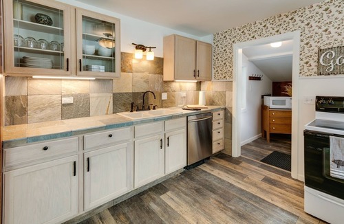 Glenwood Springs House | Private river access. Fisherman paradise! World Class Skiing and Biking!