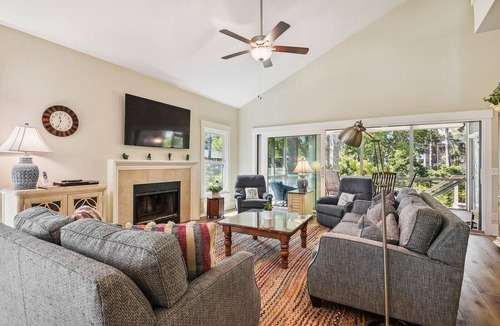 South Beach House | Private South Beach Pup Friendly Home