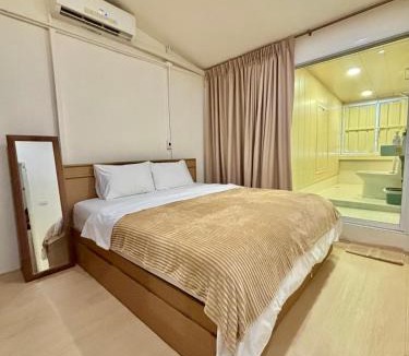 Talat Yai Hostel | Purr