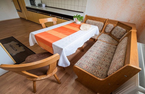 Radovljica Apartment | Quiet and Sunny Apartment with Balcony - Two Bedroom Apartment with Balcony