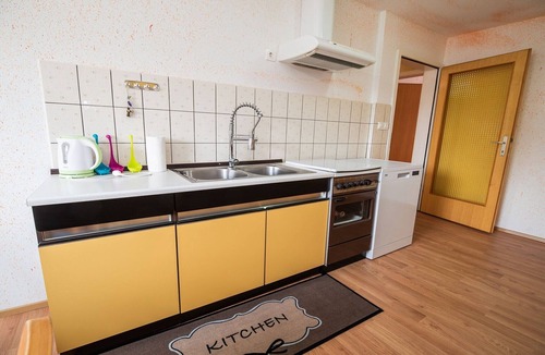 Radovljica Apartment | Quiet and Sunny Apartment with Balcony - Two Bedroom Apartment with Balcony