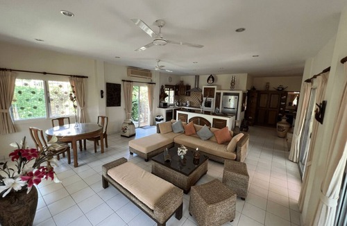 Rawai Villa | Rare tropical paradise ! luxury 3BR villa, pool&jacuzzi, 1 600 m2 garden, Dream