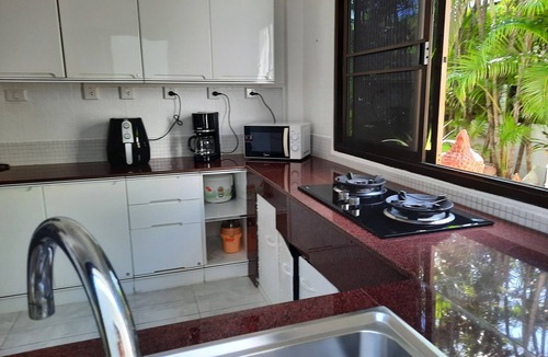 Ban Saiyuan Villa | RAWAI, amazing vacation villa, POOL, GARDEN,ideal for relax