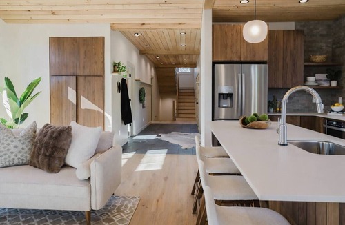 Old Fort House | Refined Mountain Cabin on Pisgah Trails