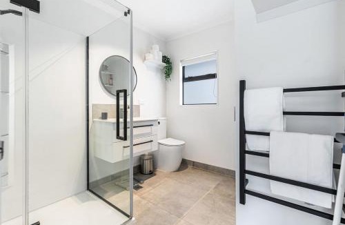 Herne Bay Apartment | Relaxing 1BR Hideaway in Herne Bay I Zodiak Stays