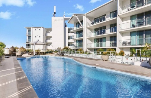 Ballina Apartment | Relaxing water views with sunsets in the evening, enjoy your private spa