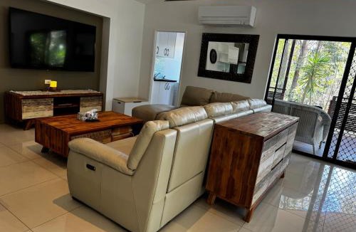 Cashmere House | Rest & Relax at The Secret Garden Getaway