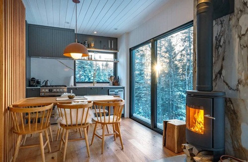 Lac Beauport Ski Chalet | RIDGEVIEW