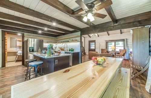 Demorest House | RIVER BEND LODGE- SOQUE RIVERFRONT LOG CABIN