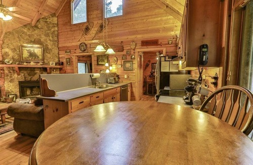 Ellijay Cabin | River Run | Ellijay, GA