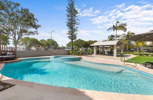 Mooloolaba Apartment | Riverdance 06 Riverfront Apt