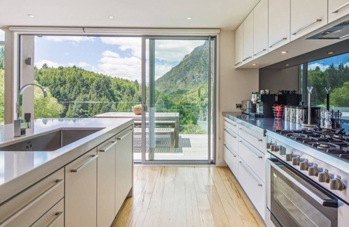 Arthur's Point Villa | Riverview Retreat by MajorDomo - Six Bedroom Home