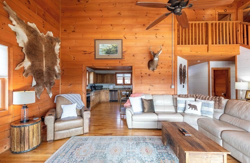 Boone Cabin | Rosey Outlook - Hot Tub, Great Views, Pool Table, between Boone & Blowing Rock