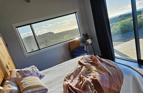 Thornton House | Rural Beachfront, Private With Amazing Views Over Land, Ocean and Islands