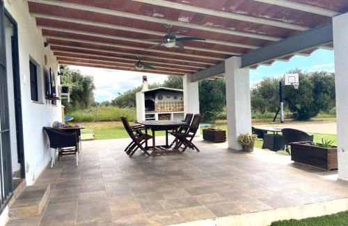 Botarell House | Rustic botarell