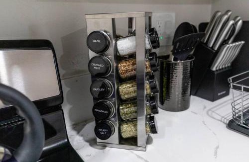 San Diego House | San Diego's Cozy Gem