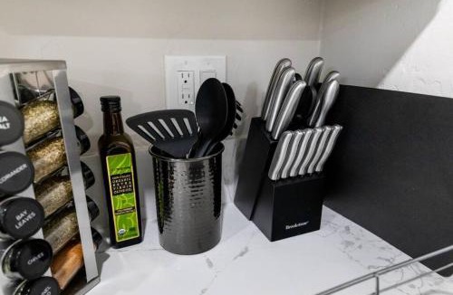 San Diego House | San Diego's Cozy Gem