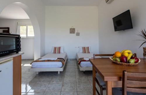 Malia House | Sandy Steps Beachfront Apartments