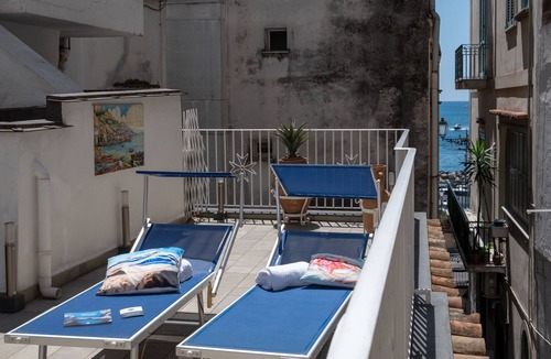 Amalfi Apartment | SCIROCCO APARTMENT - CENTER OF AMALFI WITH TERRACE