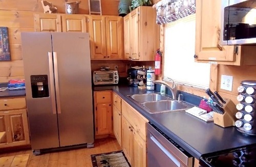 Sevierville Cabin | Secluded, Privacy, Mountain View, Sunset, 3D Movies, Hot Tub, Game Room + More!